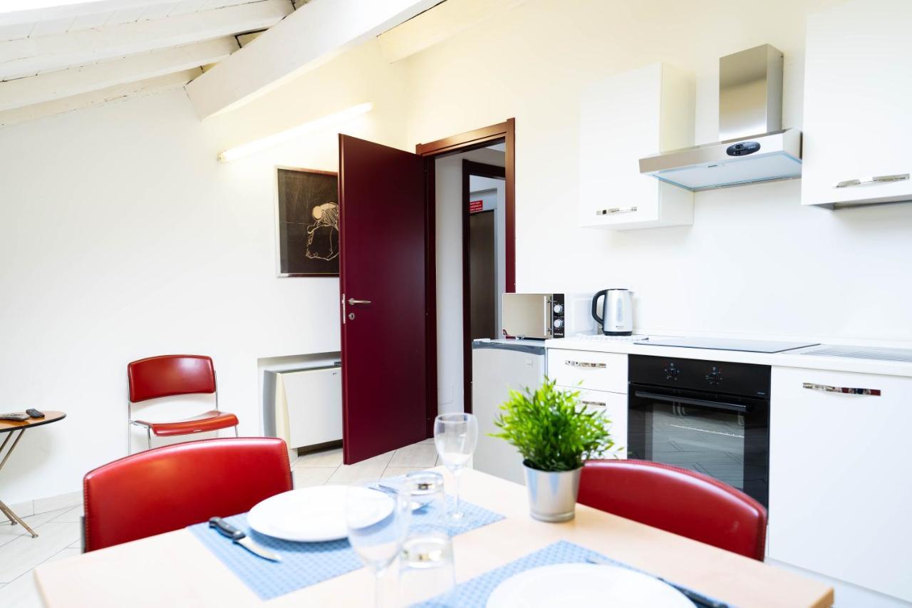 V12 Apartments - Vittoria 12 نوفارا المظهر الخارجي الصورة